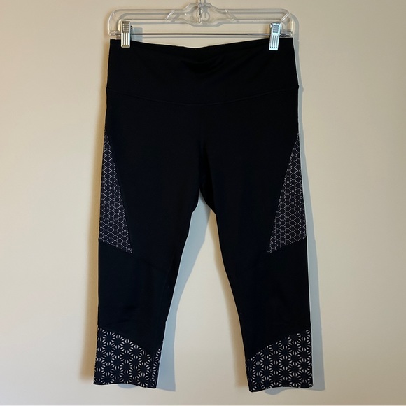 C9 by Champion Black Capri Workout Leggings with Waistband Pocket Size Medium - Picture 1 of 7